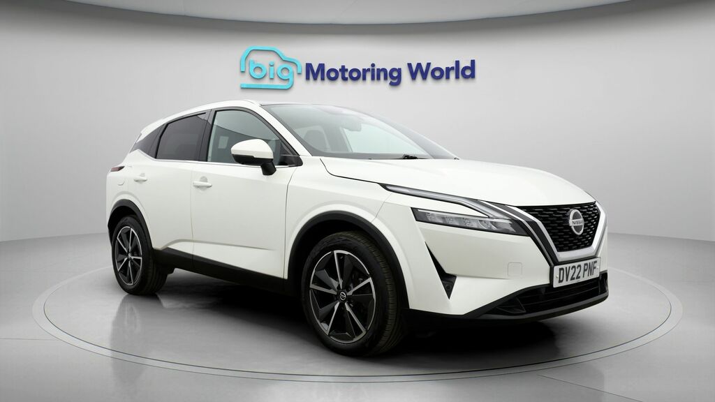 Nissan Qashqai Tekna White