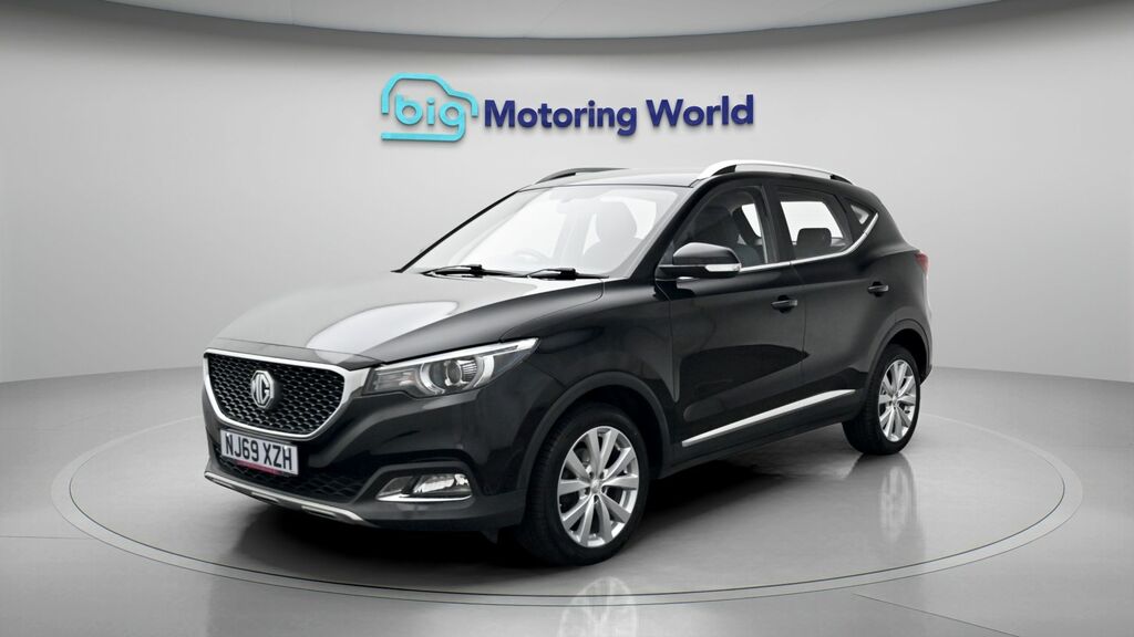 MG ZS Excite Black #3
