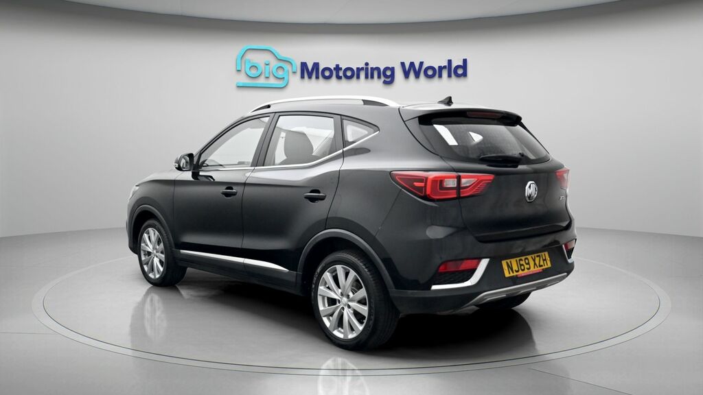 MG ZS Excite Black #5