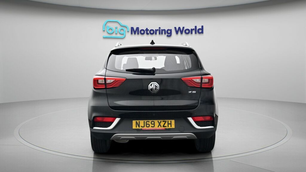 MG ZS Excite Black #6