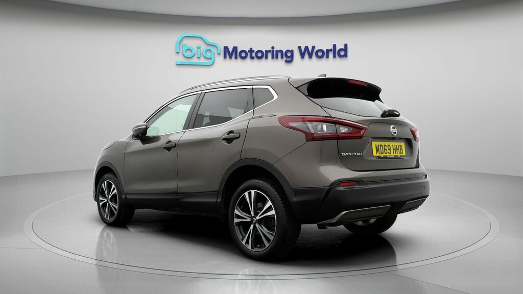 Nissan Qashqai N-connecta MD69HHB Brown #5