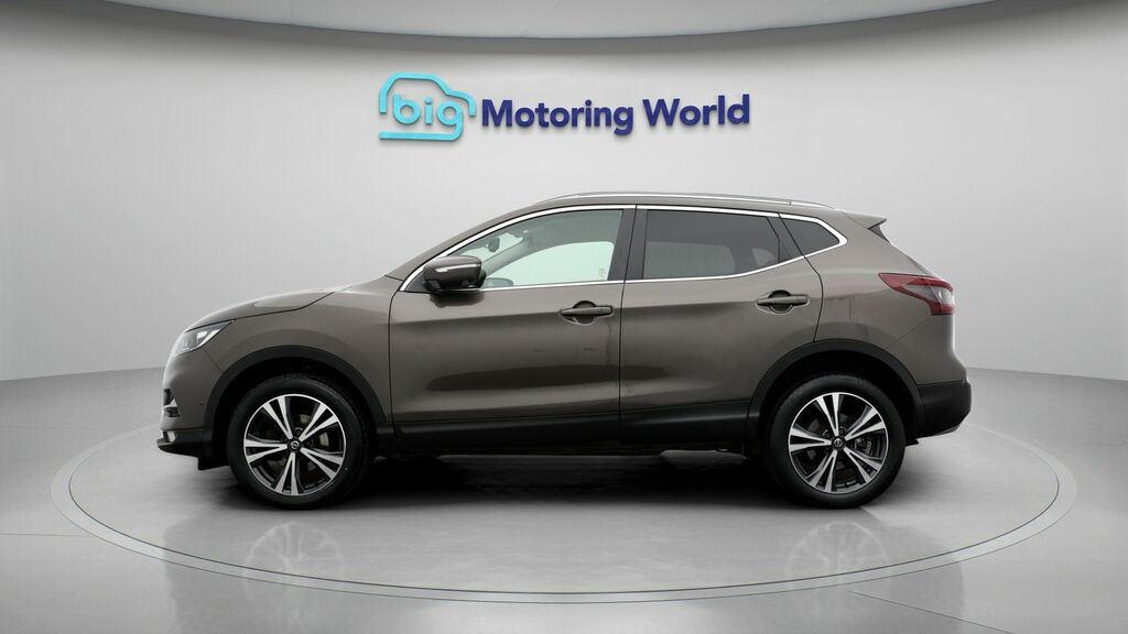 Nissan Qashqai N-connecta MD69HHB Brown #4