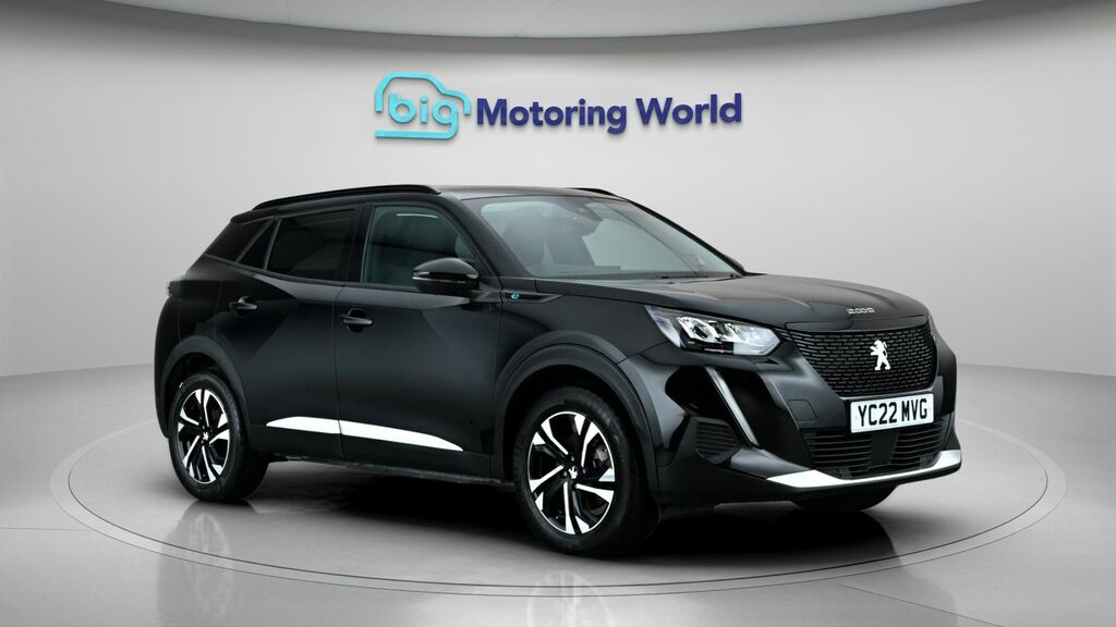 Peugeot e-2008 Allure Premium Black