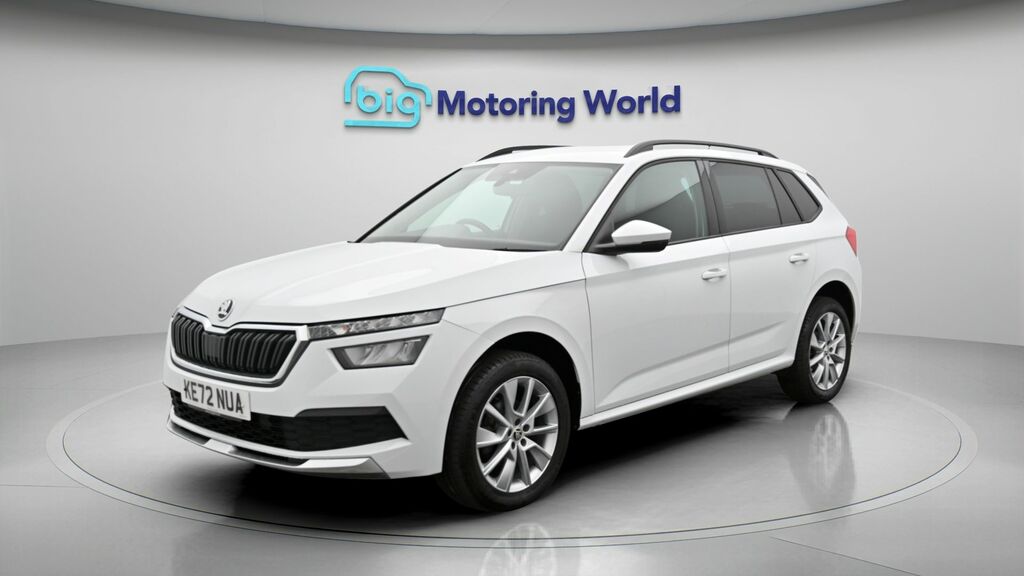 Skoda Kamiq Se Drive KE72NUA White #3
