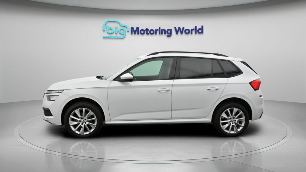 Skoda Kamiq Se Drive KE72NUA White #4