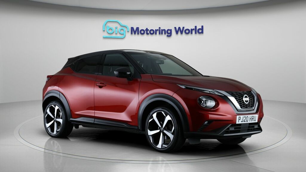Nissan Juke Tekna Red