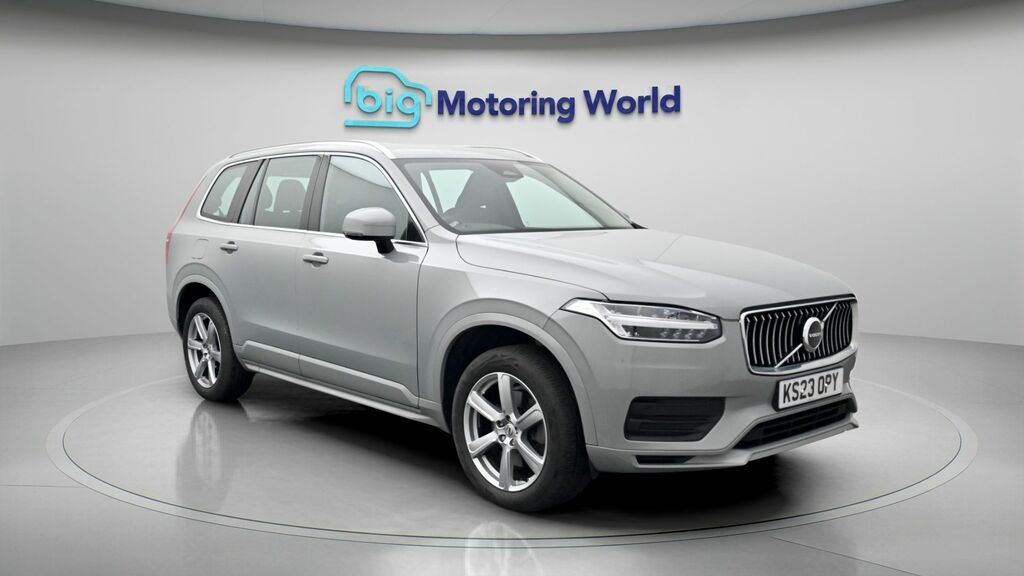 Volvo XC90 Core Grey