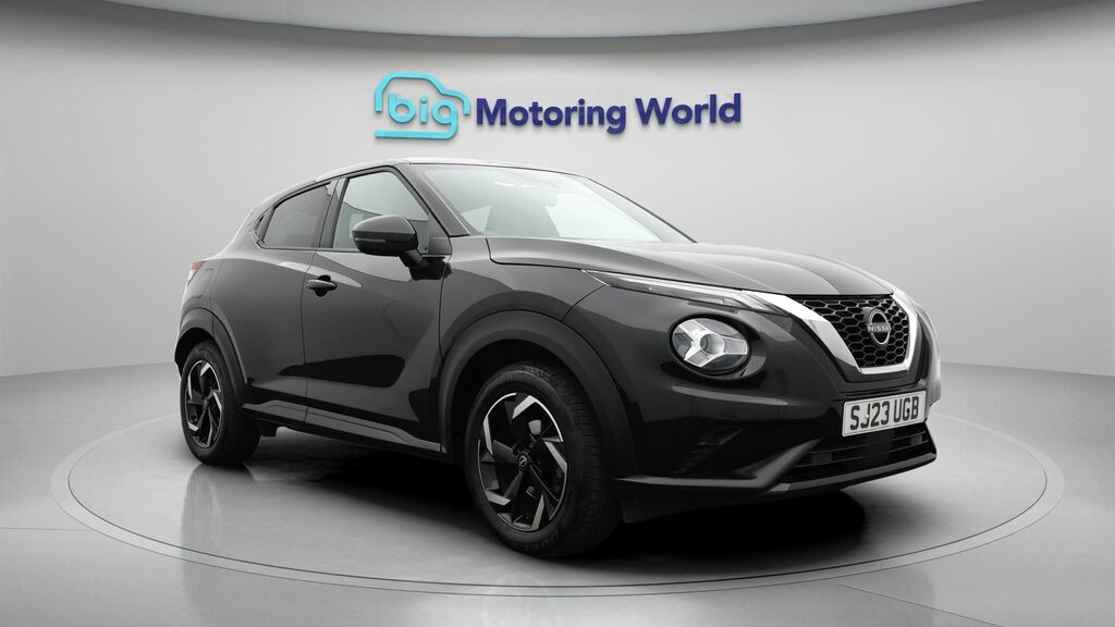 Nissan Juke N-connecta Black