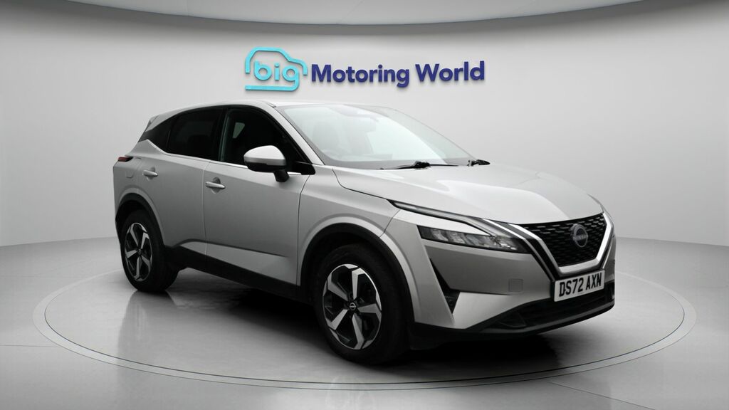 Nissan Qashqai N-connecta Silver