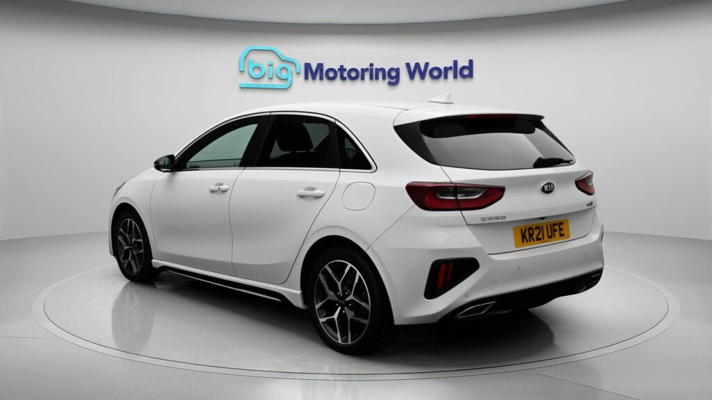 Kia Ceed Gt-line KR21UFE White #5