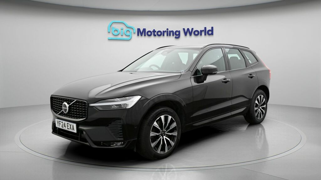 Volvo XC60 Plus Black #3