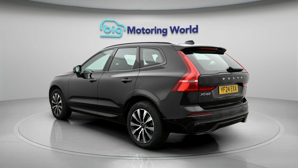 Volvo XC60 Plus Black #5