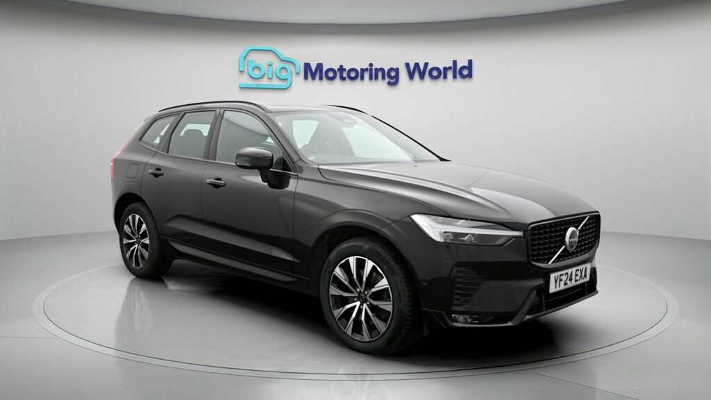 Volvo XC60 Plus Black