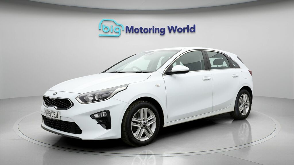 Kia Ceed 2 White #3