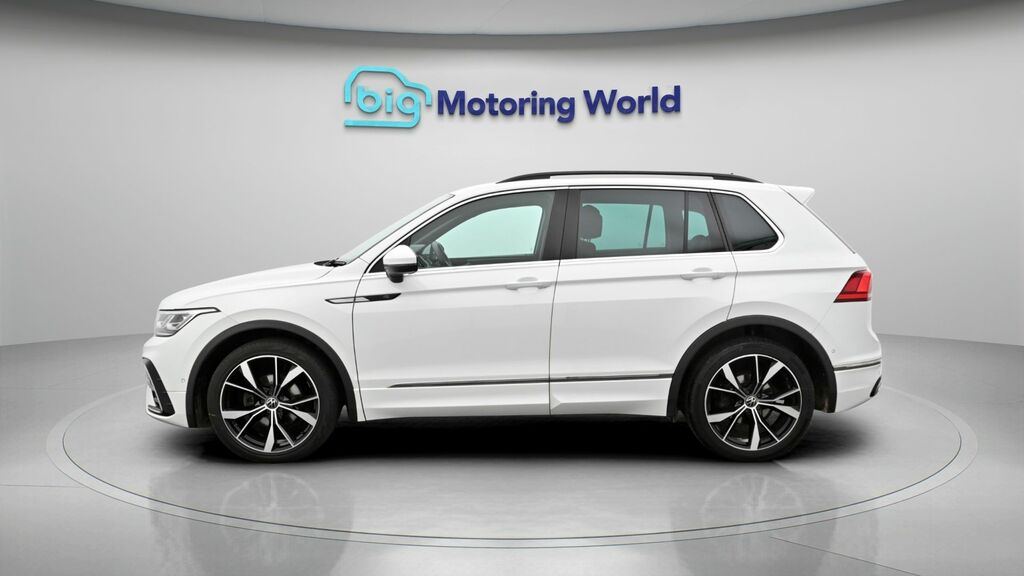 Volkswagen Tiguan R-line RJ23JVY White #4