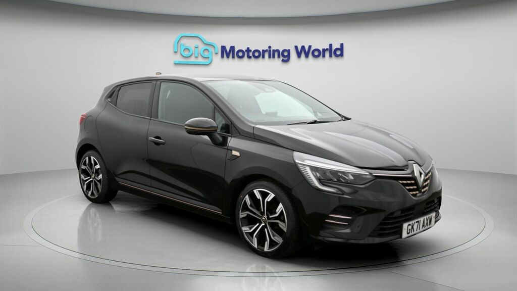 Renault Clio Lutecia Black