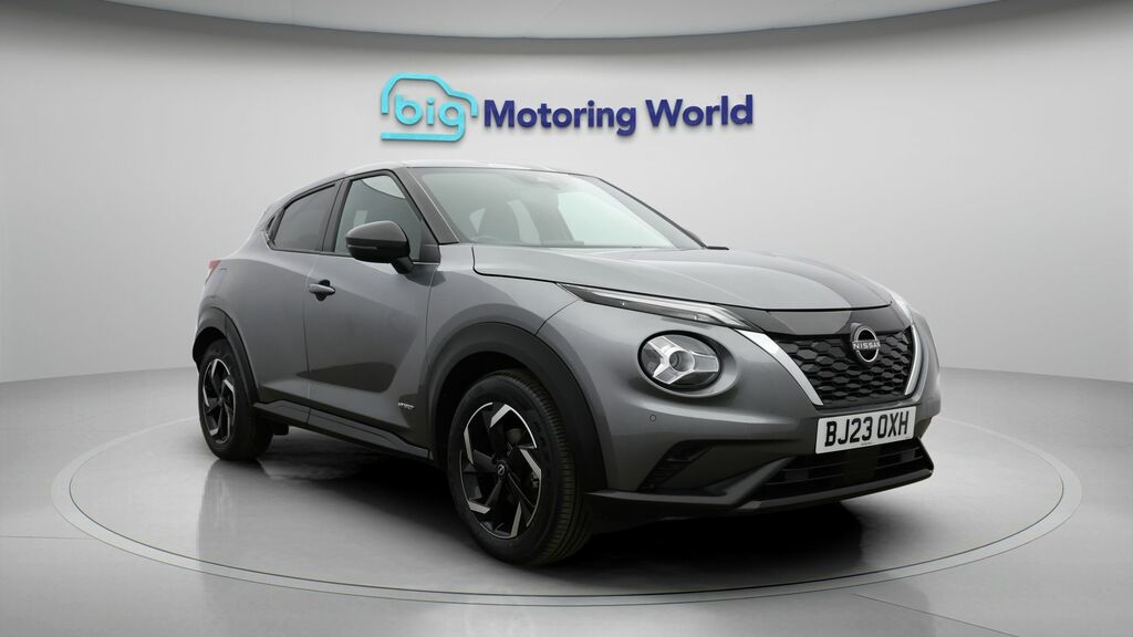 Nissan Juke N-connecta Grey