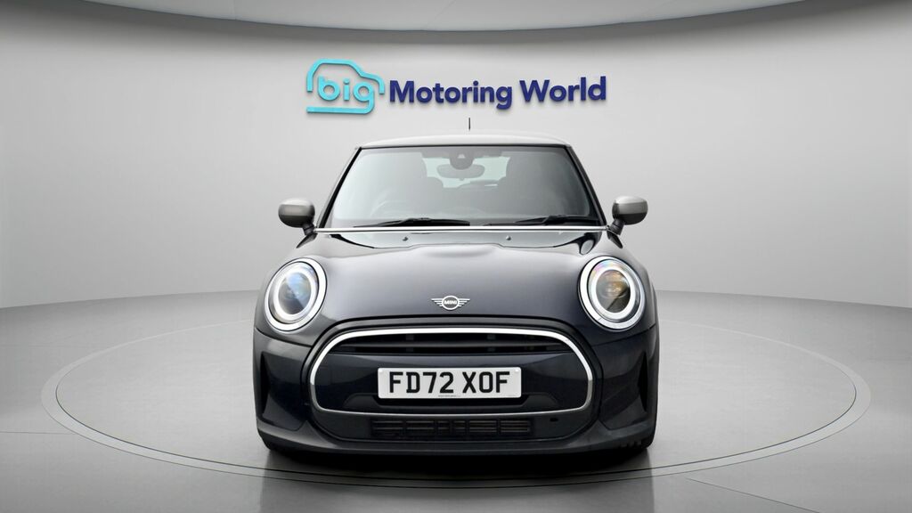 Mini Hatch Cooper Exclusive FD72XOF Black #2