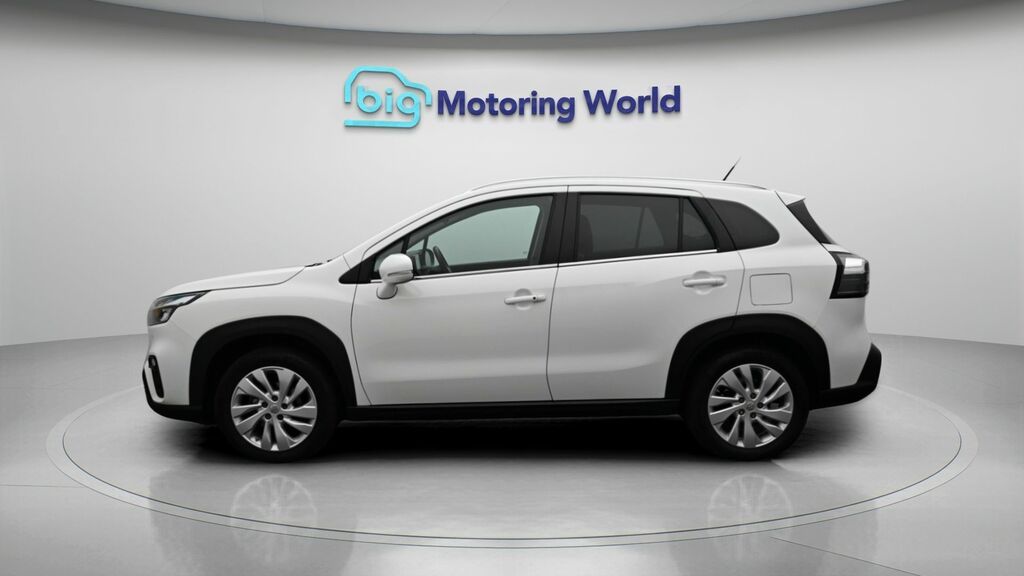Suzuki S Cross Motion KM23ZKB White #4
