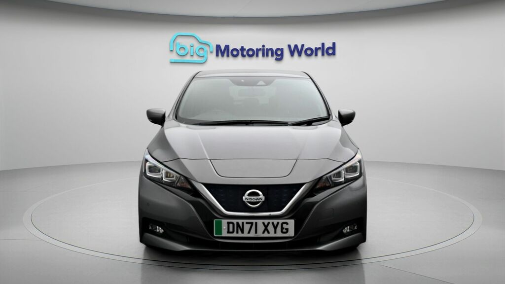 Nissan Leaf Tekna Grey #2