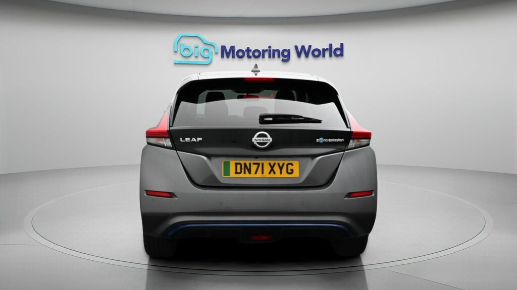 Nissan Leaf Tekna Grey #6