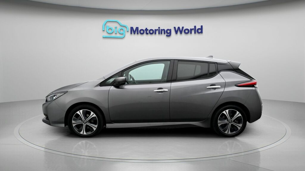 Nissan Leaf Tekna Grey #4
