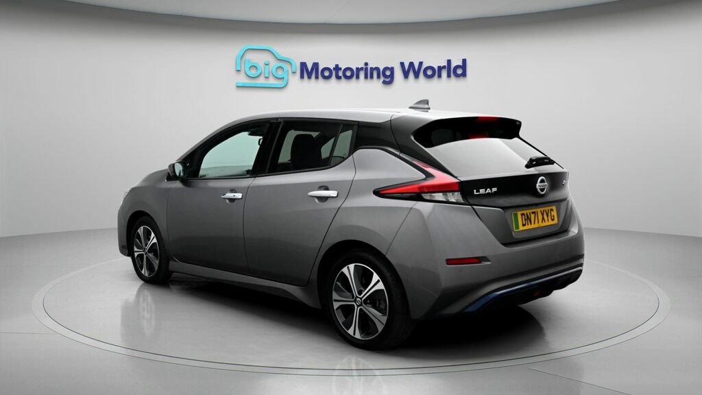 Nissan Leaf Tekna Grey #5