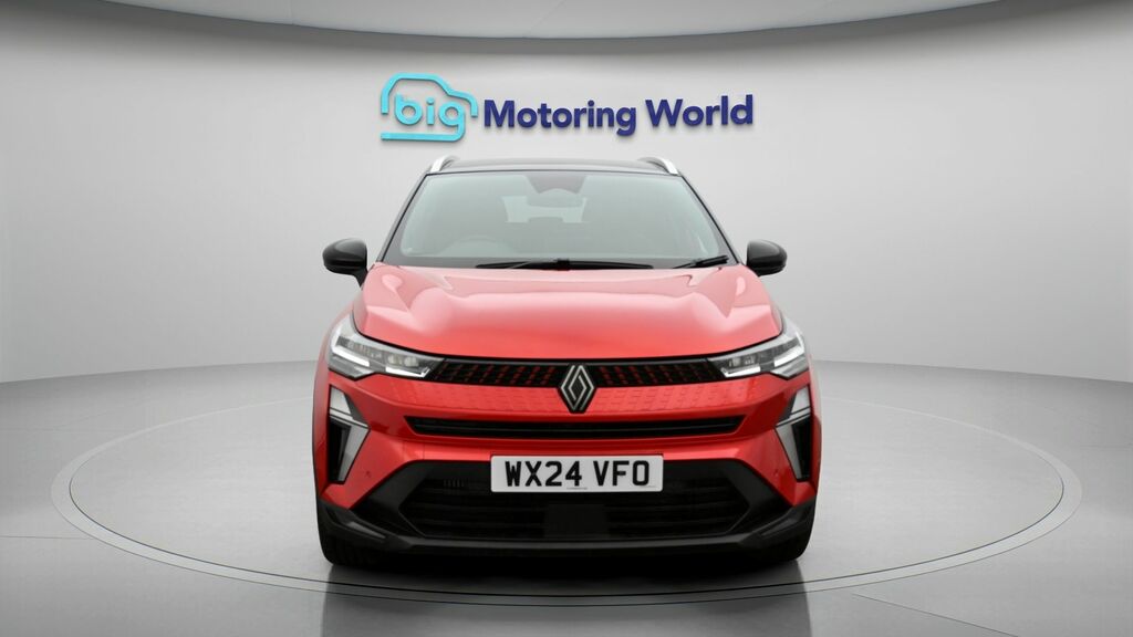 Renault Captur Techno Black #2