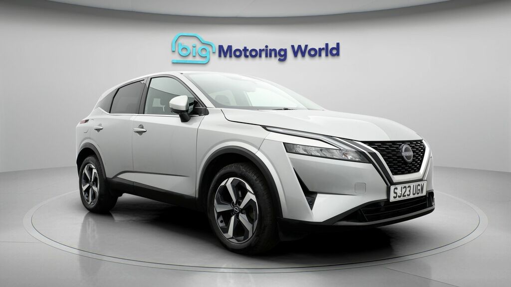 Nissan Qashqai N-connecta Silver