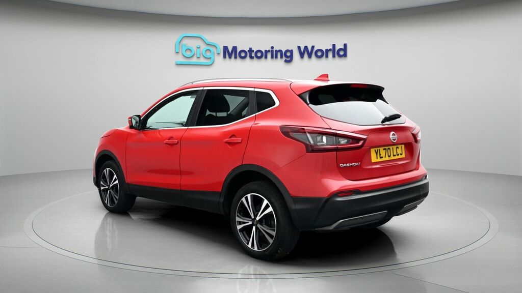 Nissan Qashqai N-connecta YL70LCJ Red #5
