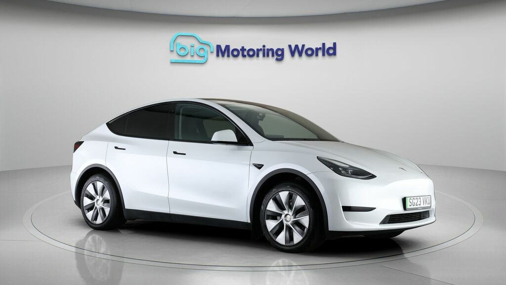 Tesla Model Y Y Model Y Rwd White