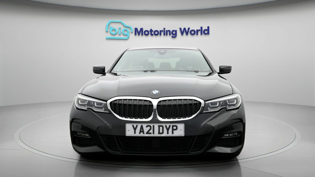 BMW 3 Series M Sport YA21DYP Black #2