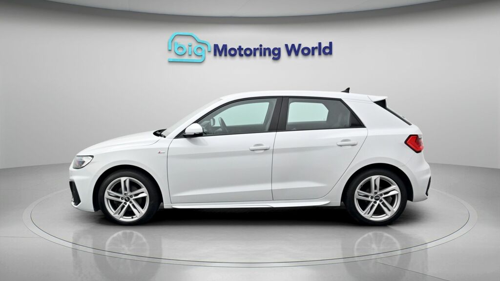 Audi A1 S Line LM72CSF White #4