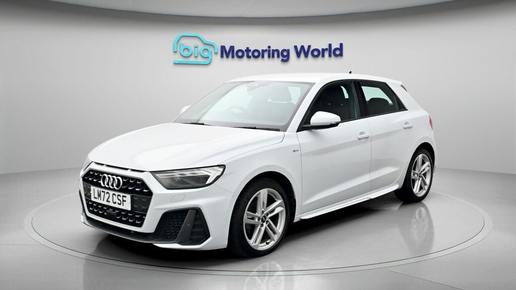 Audi A1 S Line LM72CSF White #3