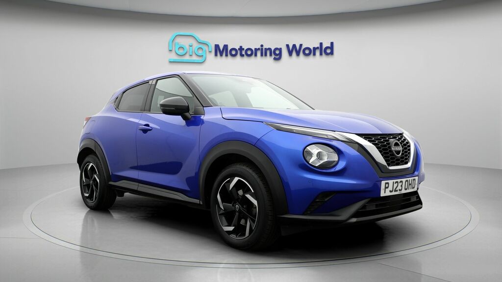 Nissan Juke N-connecta Blue