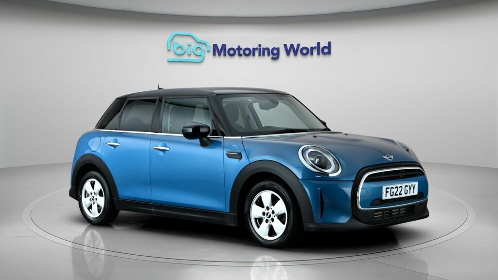 Mini Hatch Cooper Classic Blue