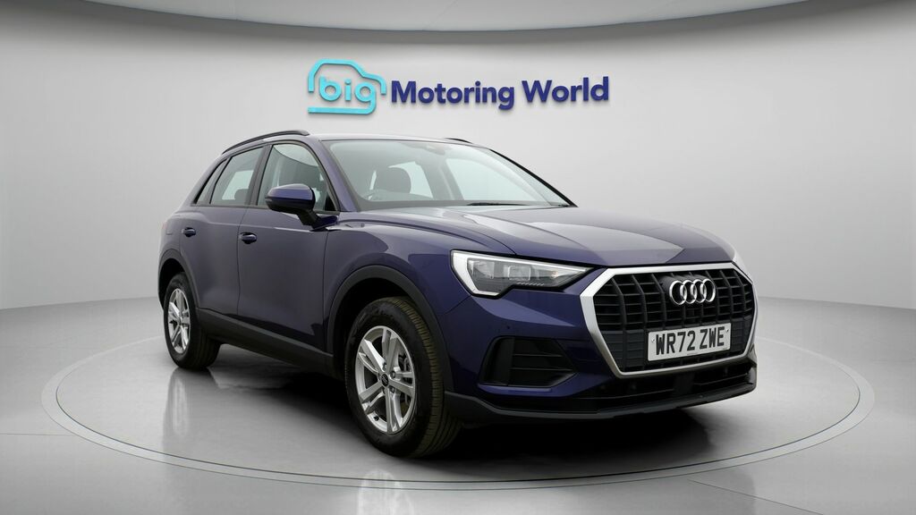Audi Q3 Technik Blue