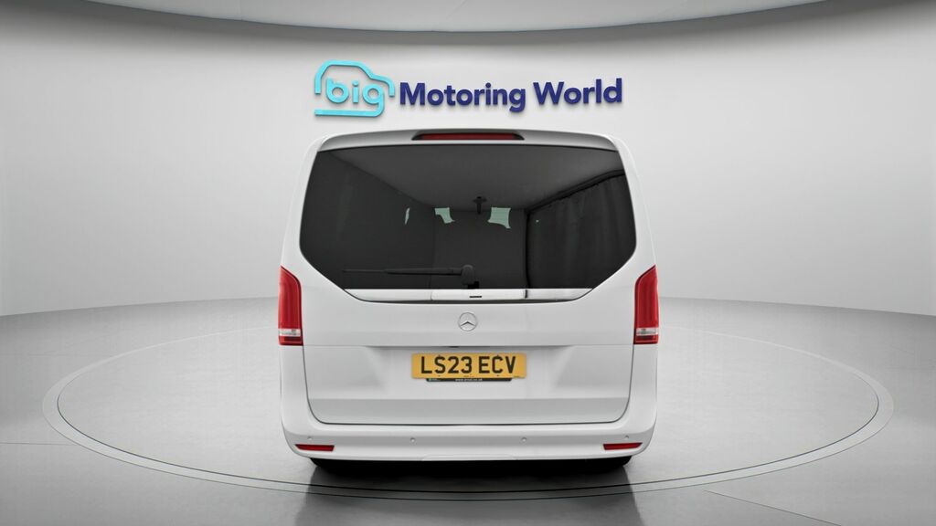 Mercedes-Benz V Class Amg Line LS23ECV White #6