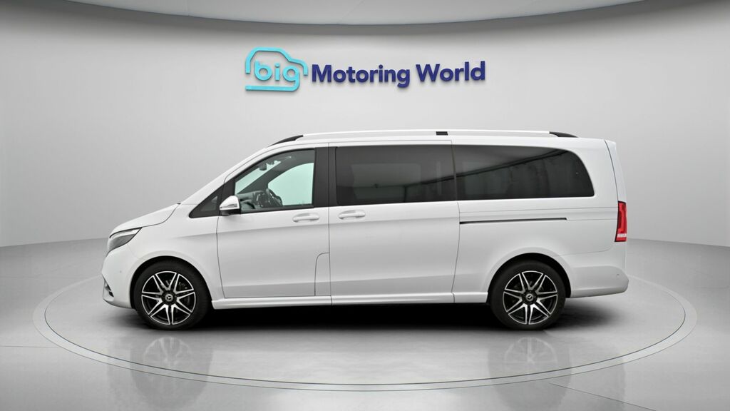 Mercedes-Benz V Class Amg Line LS23ECV White #4