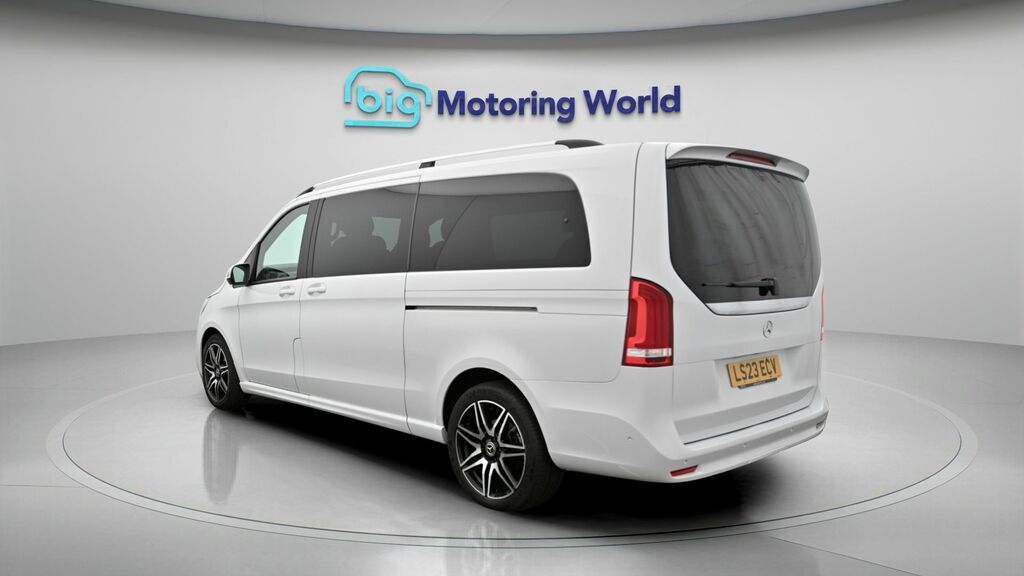 Mercedes-Benz V Class Amg Line LS23ECV White #5