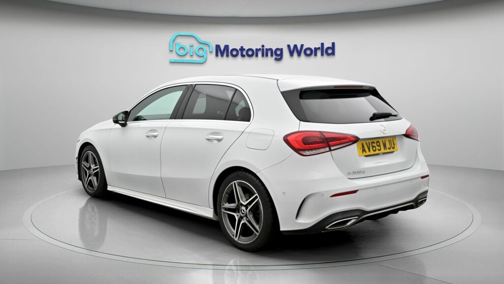 Mercedes-Benz A Class Amg Line AV69WJU White #5