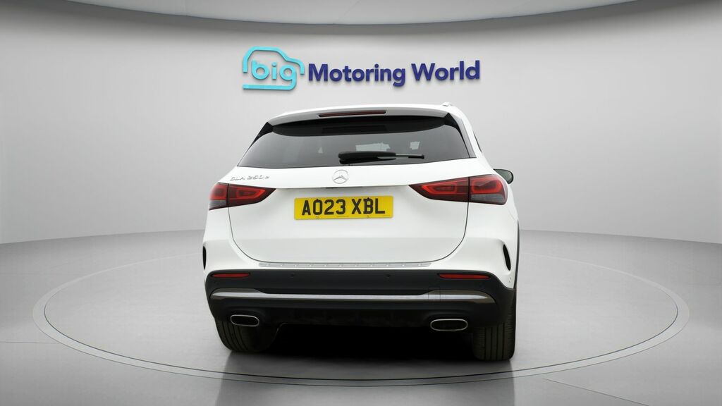 Mercedes-Benz GLA Class Amg Line AO23XBL White #6