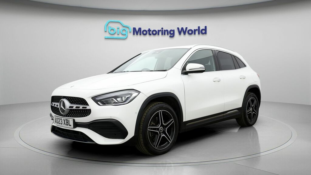 Mercedes-Benz GLA Class Amg Line AO23XBL White #3
