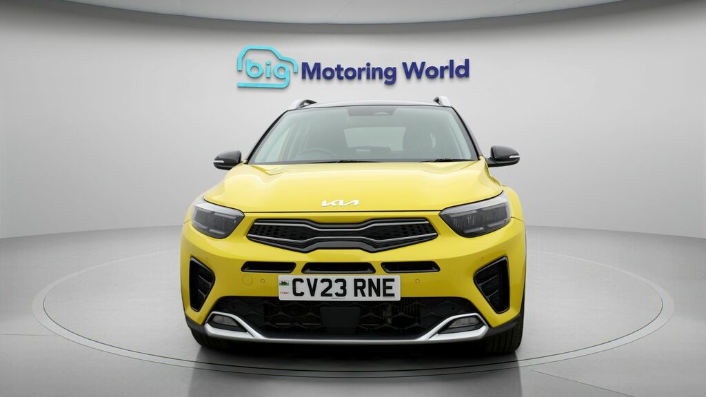 Kia Stonic Gt-line S CV23RNE Yellow #2