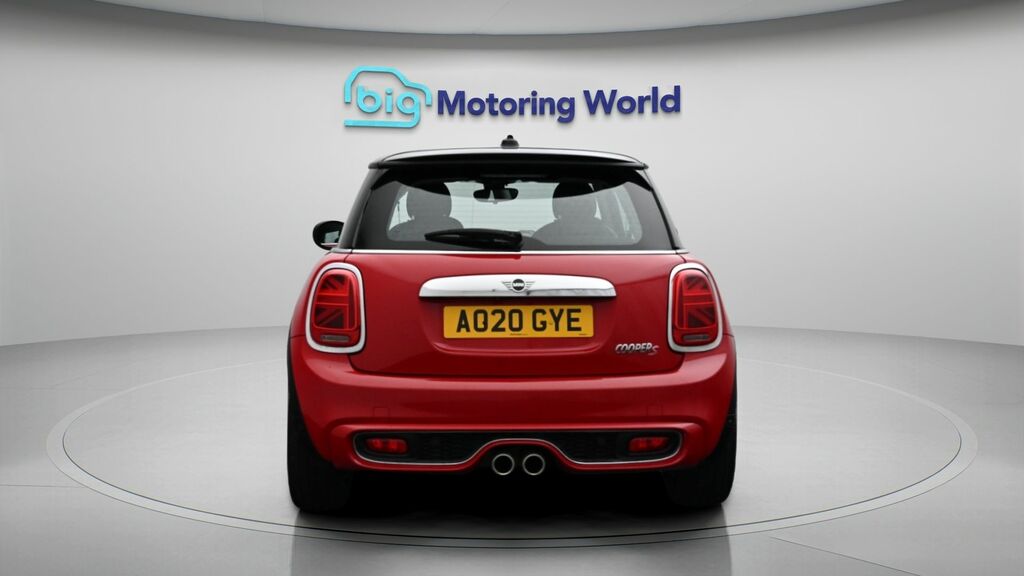 Mini Hatch Cooper S Exclusive AO20GYE Red #6
