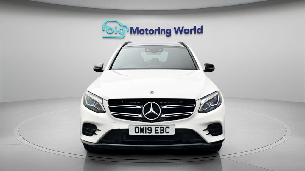 Mercedes-Benz GLC Class Amg Night Edition OW19EBC White #2