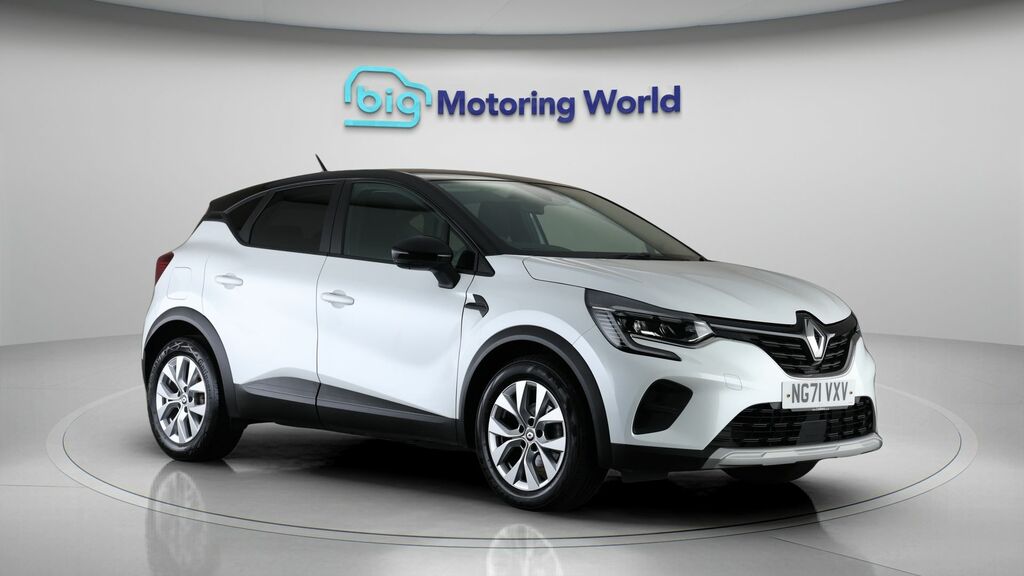Renault Captur Iconic Black
