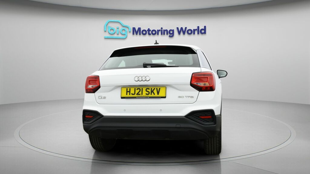 Audi Q2 Technik White #6