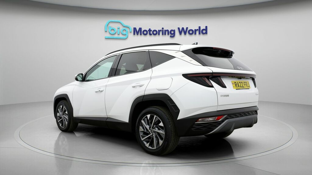 Hyundai Tucson Premium White #5