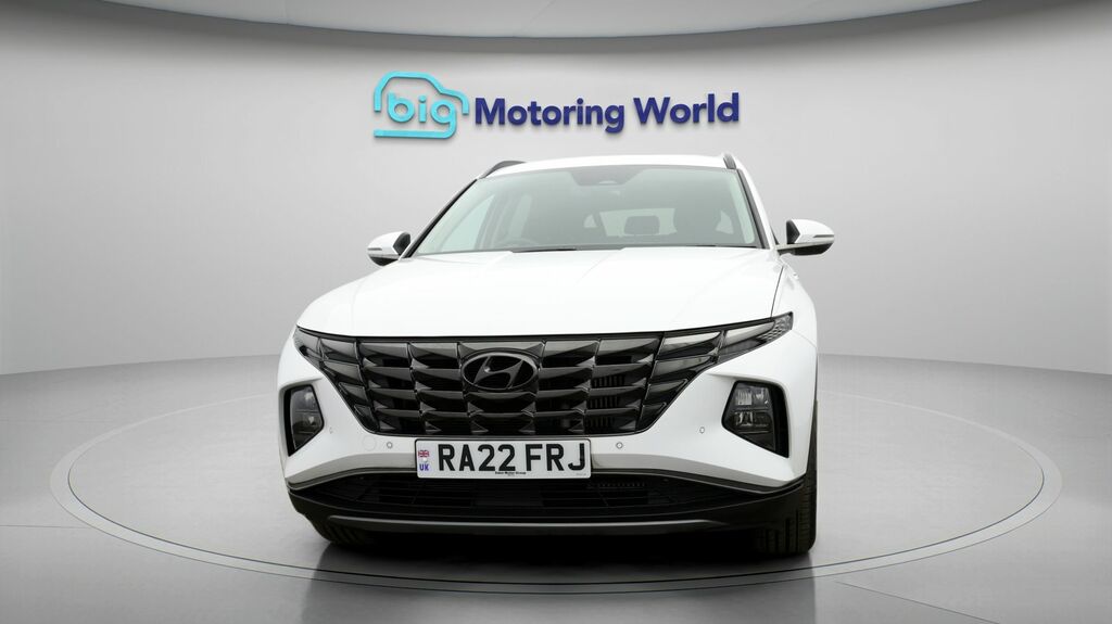Hyundai Tucson Premium White #2